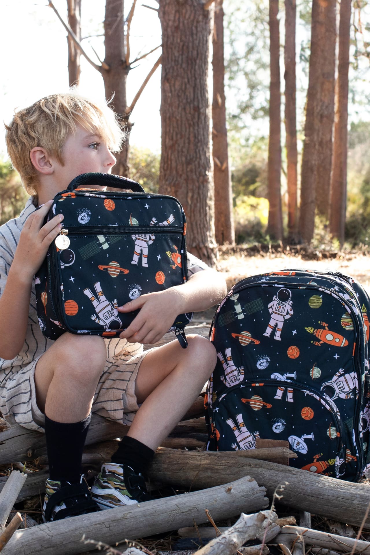 black-backpacks-kids