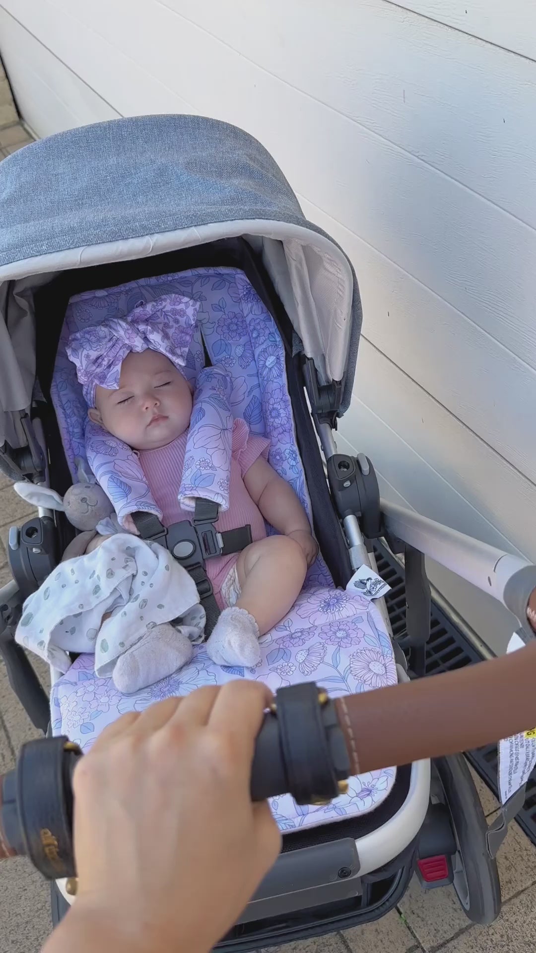 universal-pram-libers-wonderland-4-children-high-quality