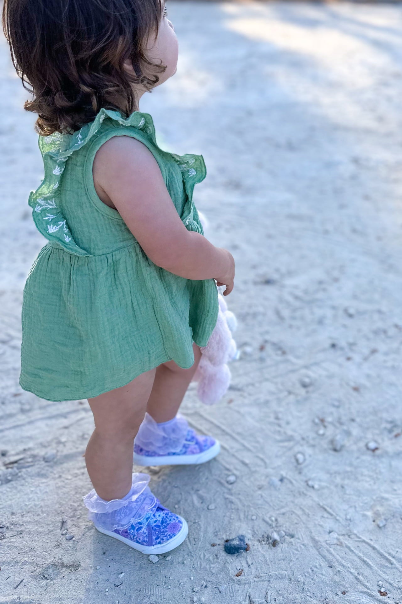 toddler-wide-feet-shoes