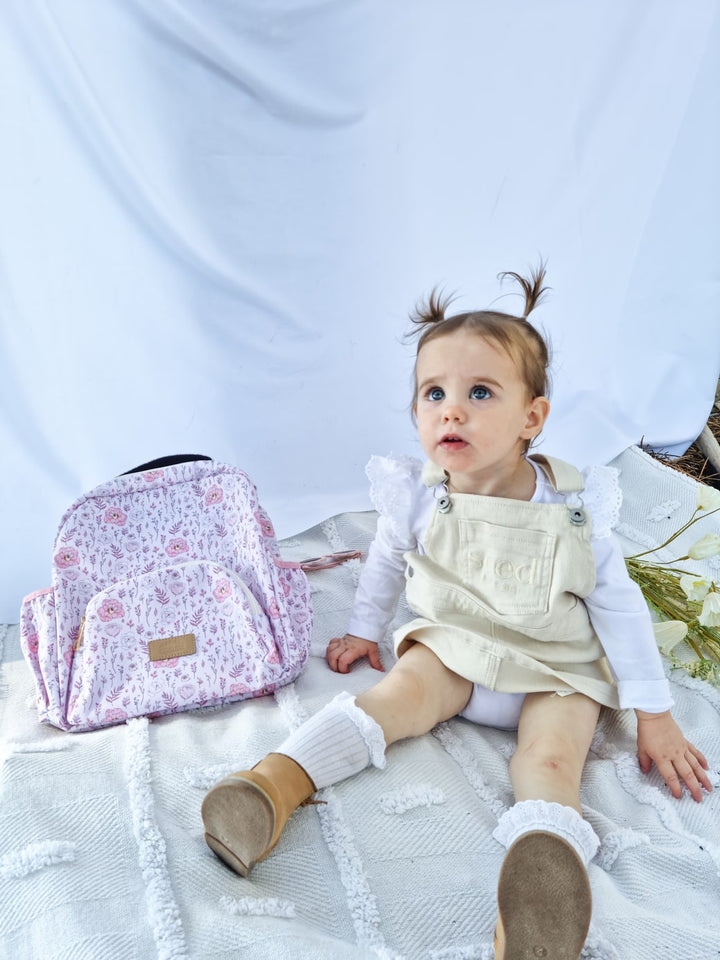 Backpack-Toddler-Amelia-wonderland-4-children-girl